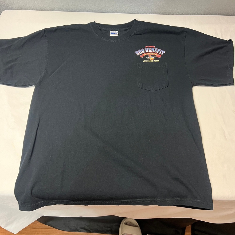 Gildan Boo Motocycle Club Benefit Ride for‎ Burn Survivors Pocket T-Shirt XL